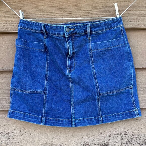 Old Navy Dresses & Skirts - Old Navy Womens Denim Mini Skirt Size 16 Blue Cotton Blend With Pockets Casual E